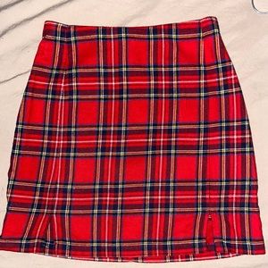 Brandy Melville plaid skirt